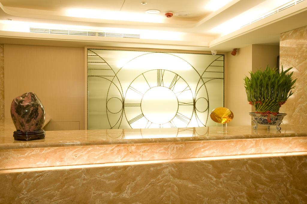Happy Hotel ไทเป ภายนอก รูปภาพ